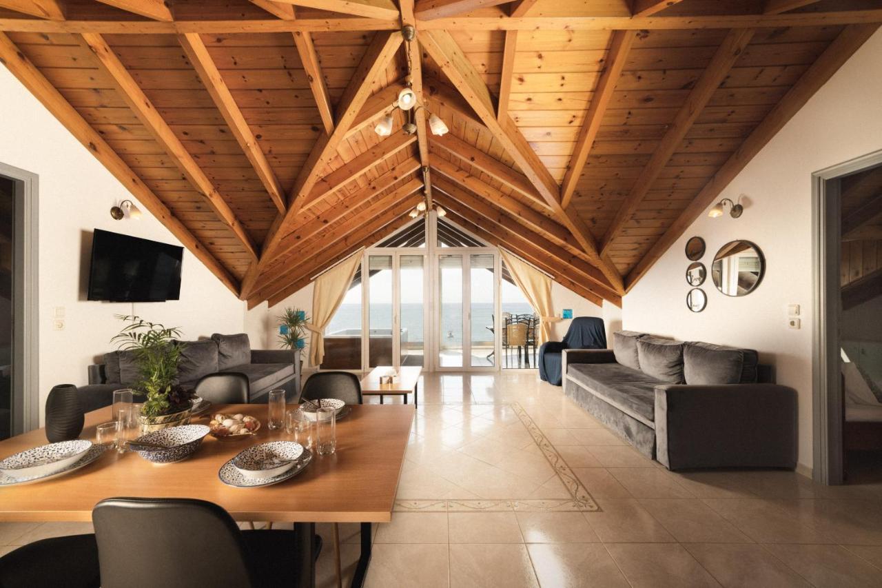 George Beachfront Apartament