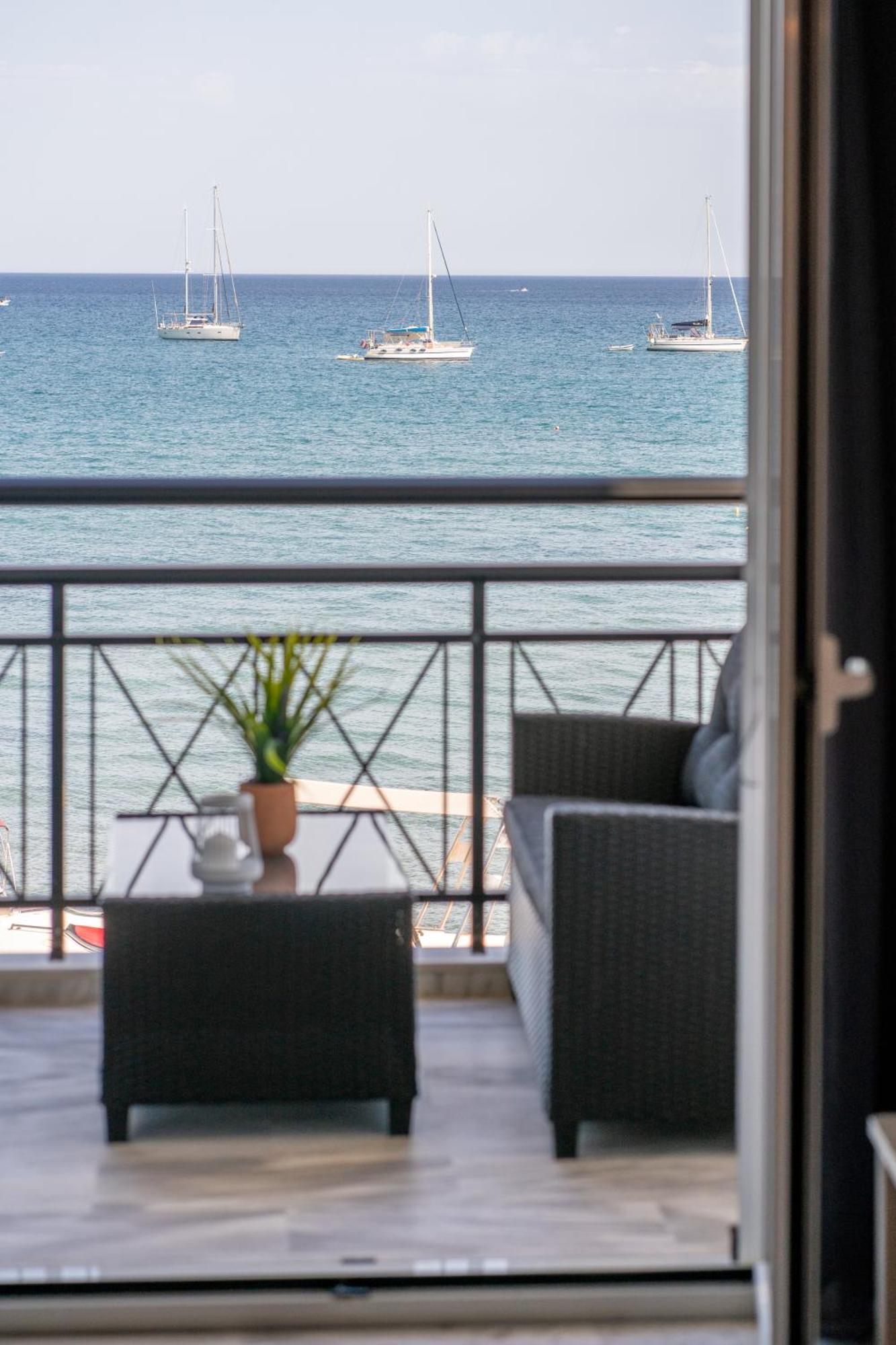 George Beachfront Apartmán Lithakia (Zakynthos)