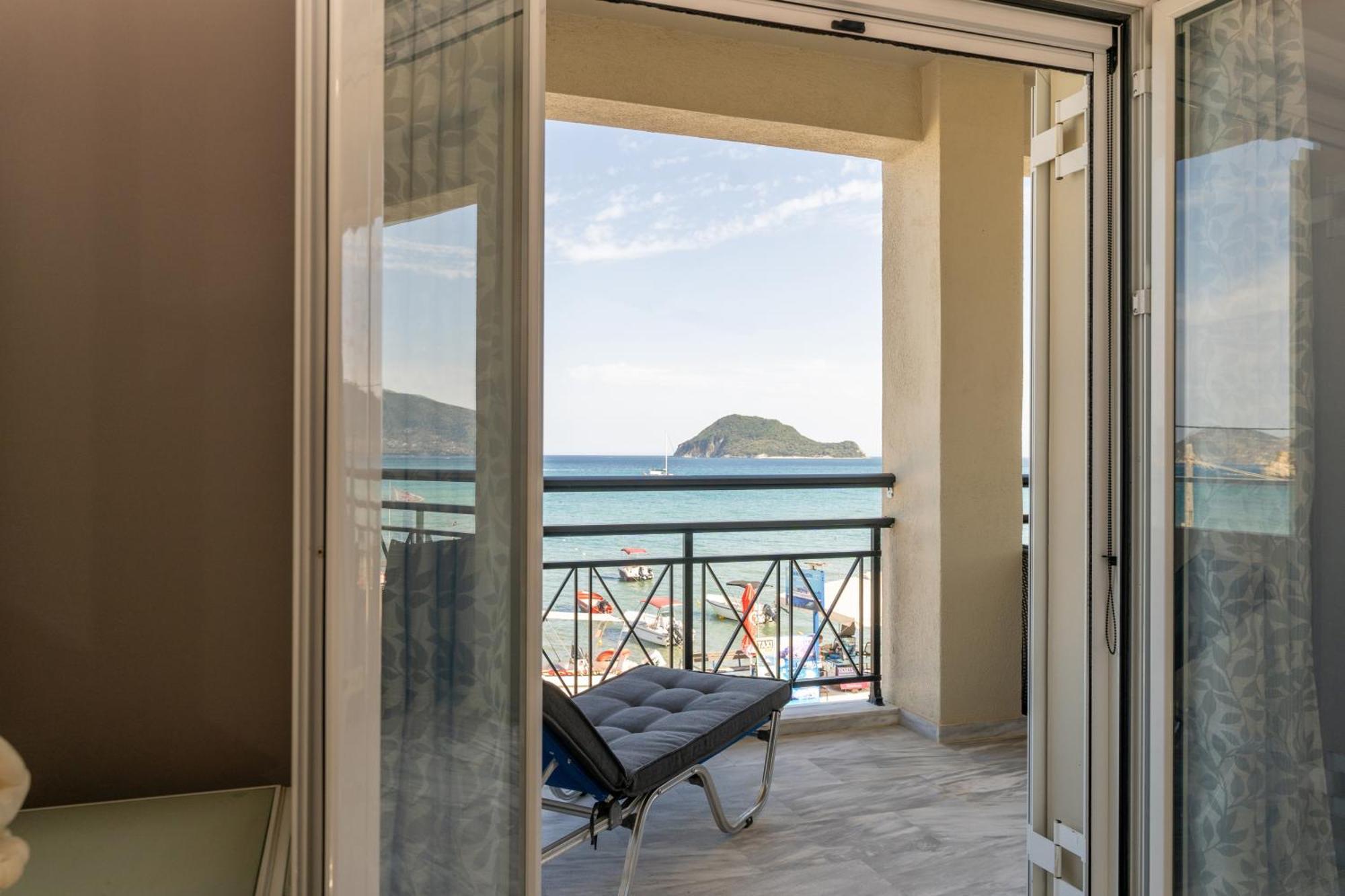 George Beachfront Lithakia (Zakynthos)